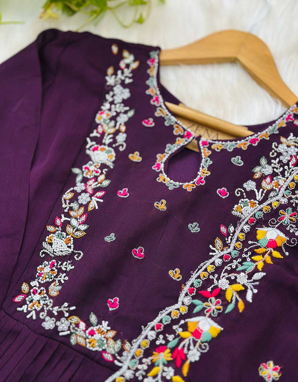 Ready-to-Wear Chinnon Hand Work Kurti Set – Luxurious Elegance & Timeless Charm ✨