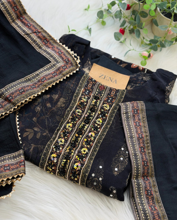 🌙 Pure Crepe Pakistani Hand Detailed Suit 🌙