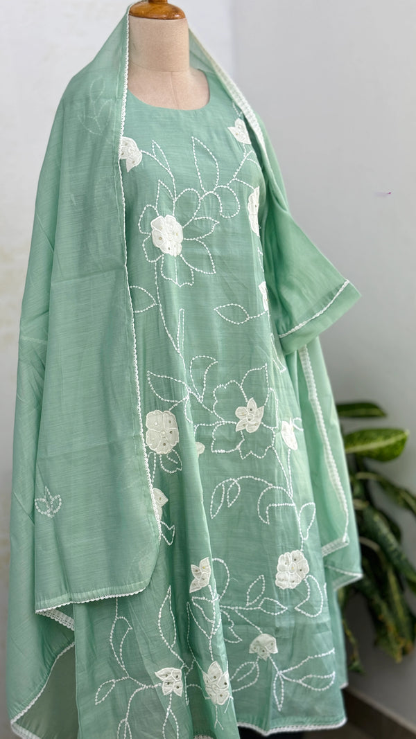 ✨ Premium Mul Chanderi Embroidered Kurti Set ✨