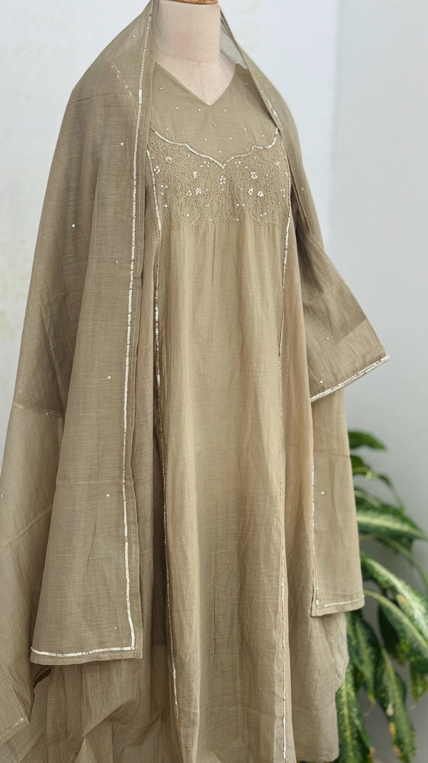 Mul Chanderi Hand-Detailed Anarkali Set