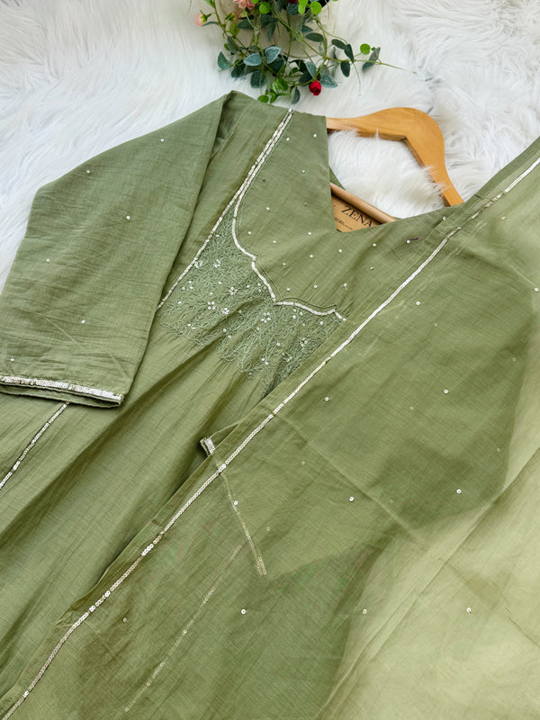 Mul Chanderi Hand-Detailed Anarkali Set