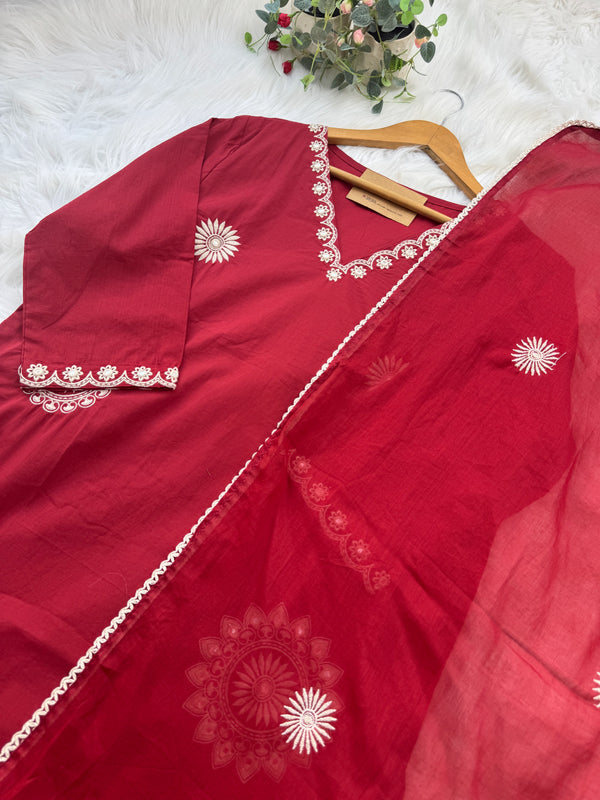 Pure Cotton Embroidered Kurti Set 🌿