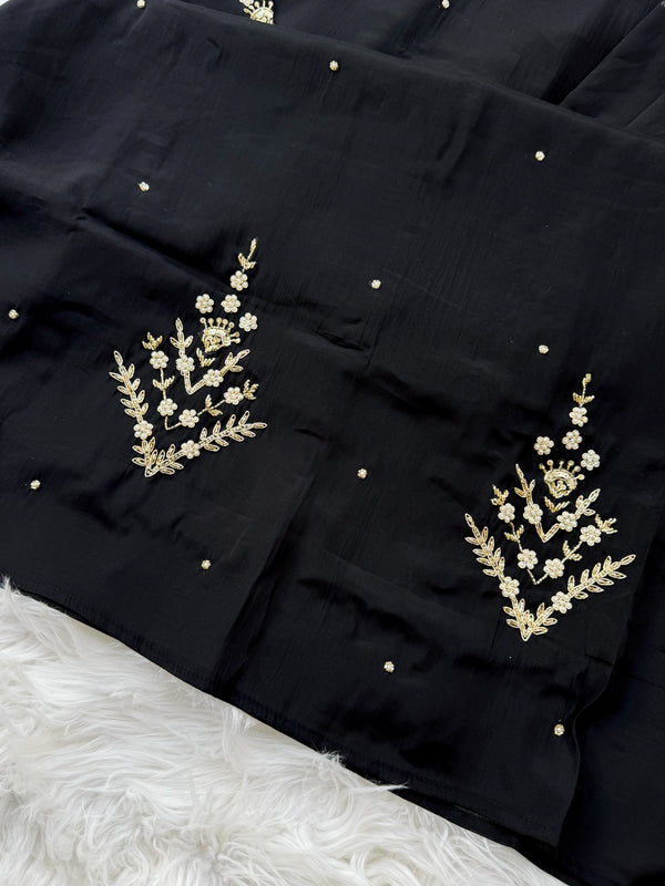 ✨ Mul Chanderi Hand Detailed Anarkali Set ✨