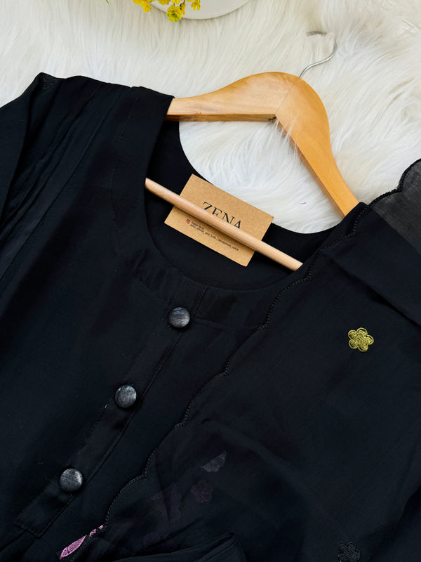 ✨ Mul Chanderi Embroidered Anarkali Set ✨