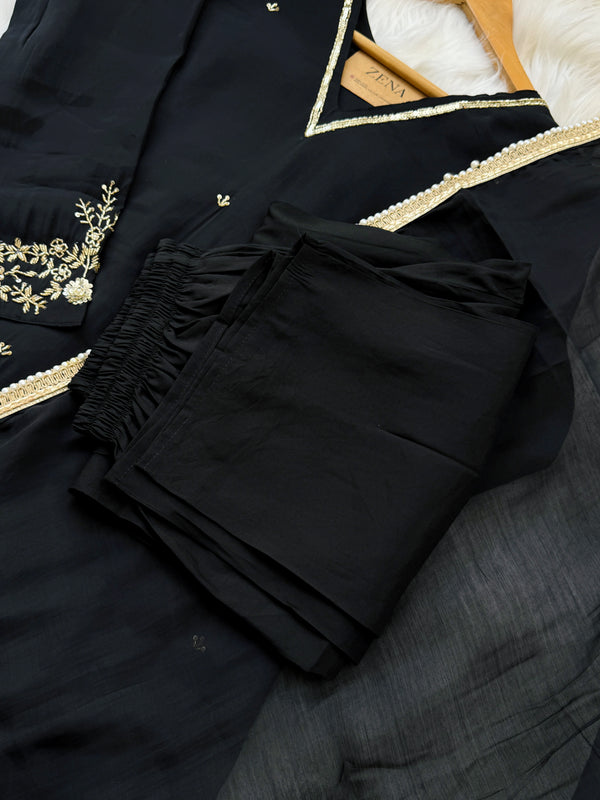 ✨ Mul Chanderi Hand Detailed Anarkali Set ✨