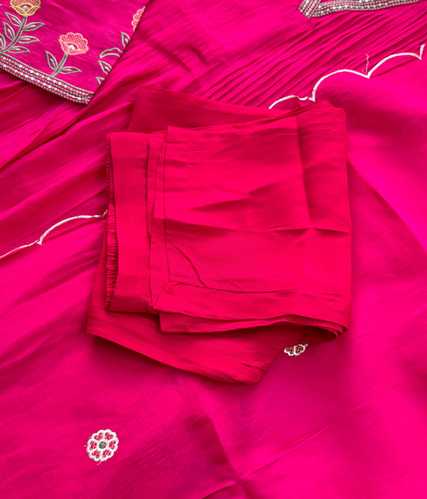 ✨ Mul Chanderi Embroidered Anarkali Set ✨