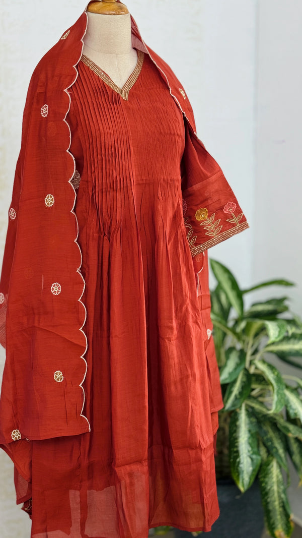 ✨ Mul Chanderi Embroidered Anarkali Set ✨