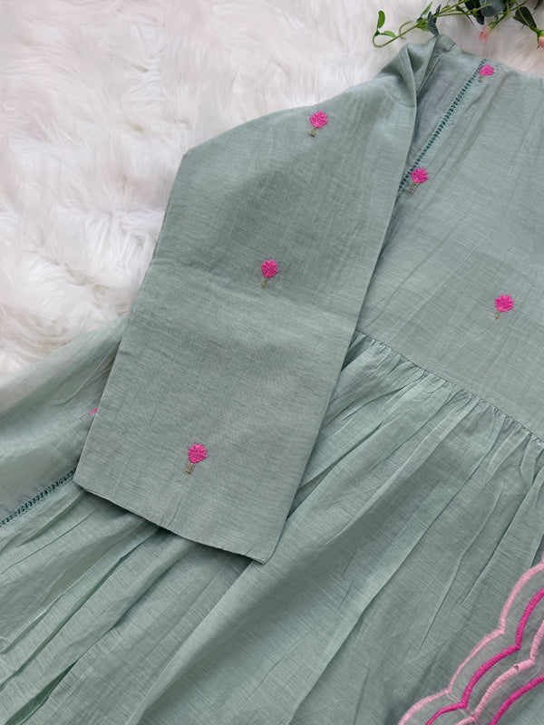✨ Premium Mul Chanderi Hand-Detailed Kurti Set ✨