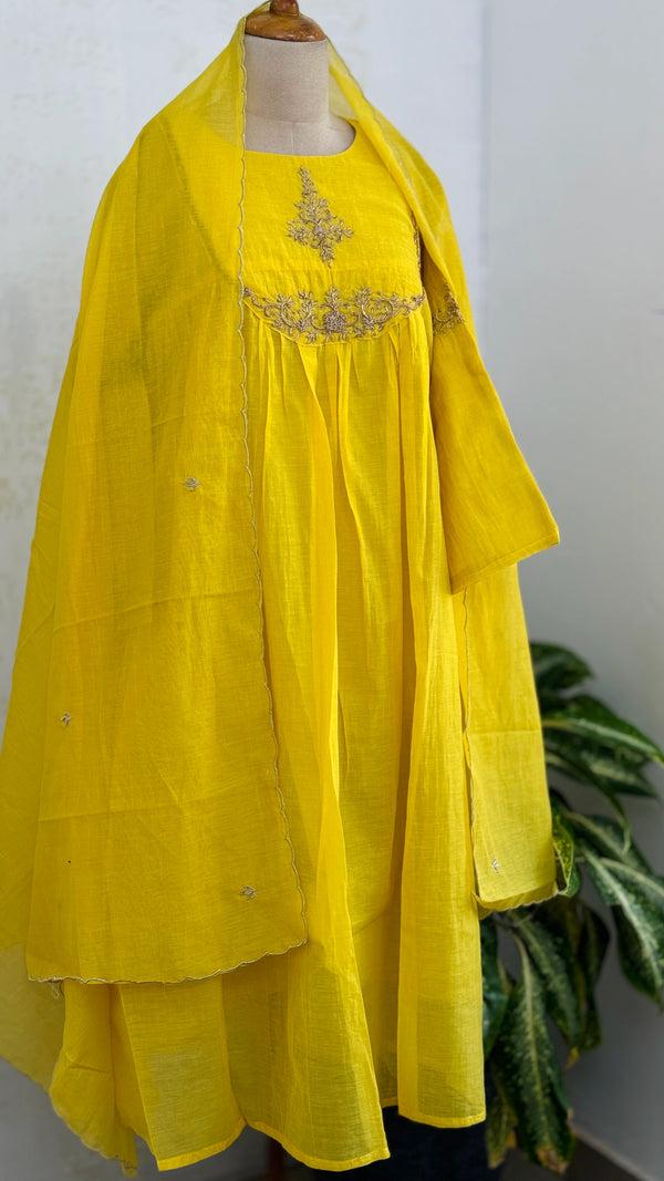 ✨ Premium Mul Chanderi Hand Detailed Kurti Set ✨