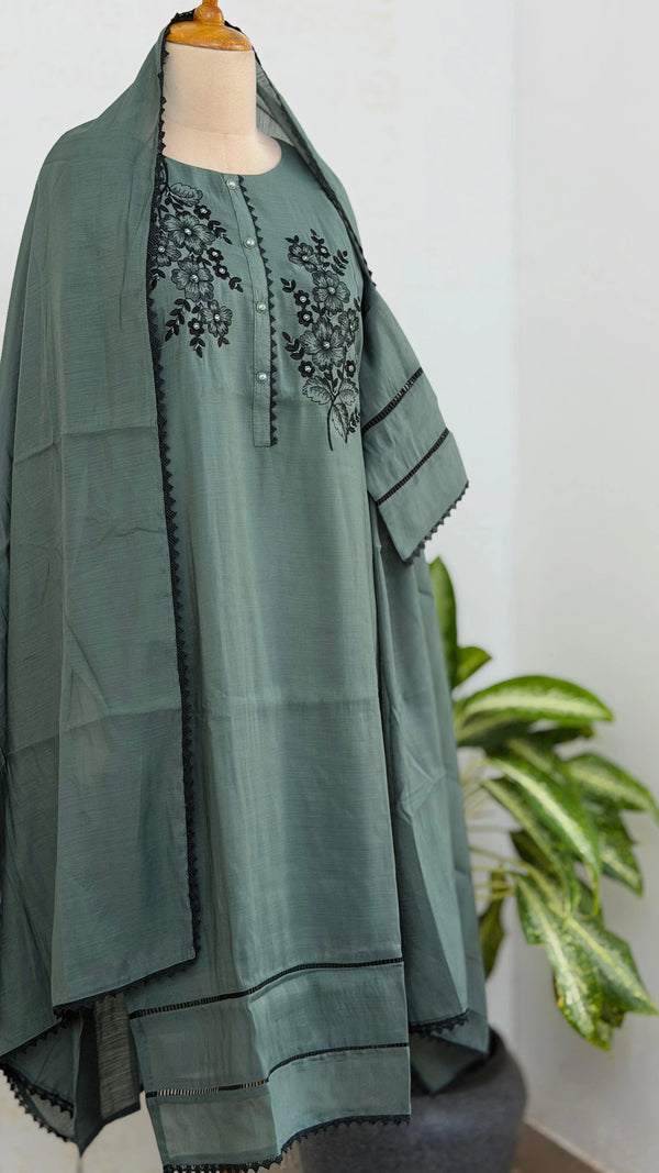 ✨ Glass Chanderi Embroidered Kurti Set ✨