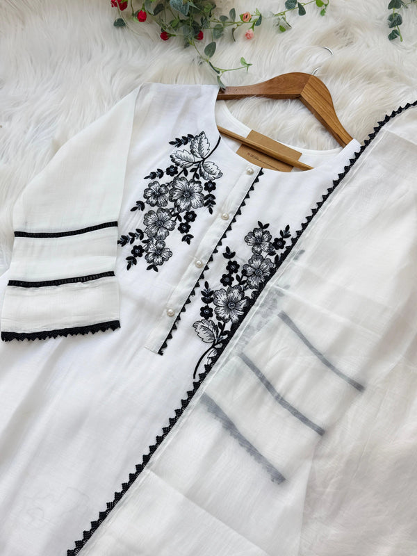 ✨ Glass Chanderi Embroidered Kurti Set ✨
