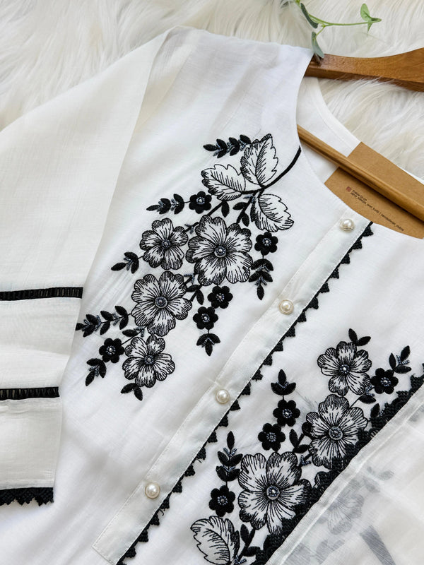 ✨ Glass Chanderi Embroidered Kurti Set ✨