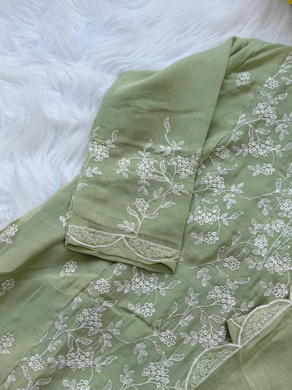✨ Mul Chanderi Embroidered Kurti Set ✨