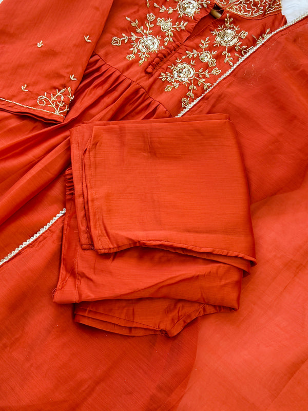 ✨ Glass Chanderi Handwork Anarkali Set ✨