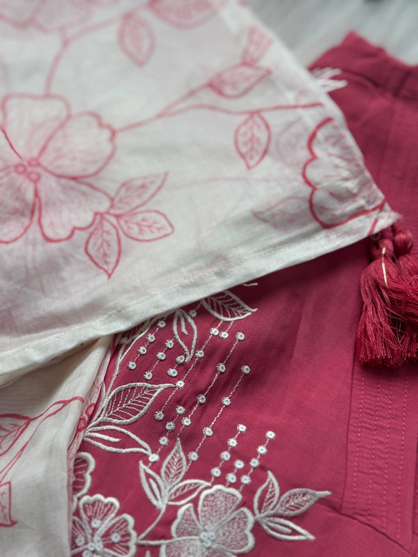 ✨ Modal Mul Chanderi Embroidered Kurti Set ✨