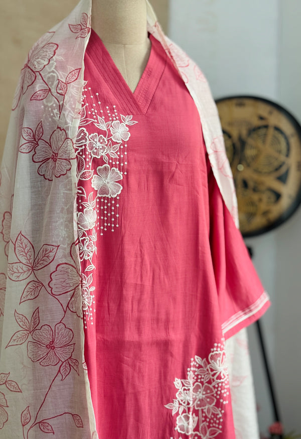 ✨ Modal Mul Chanderi Embroidered Kurti Set ✨