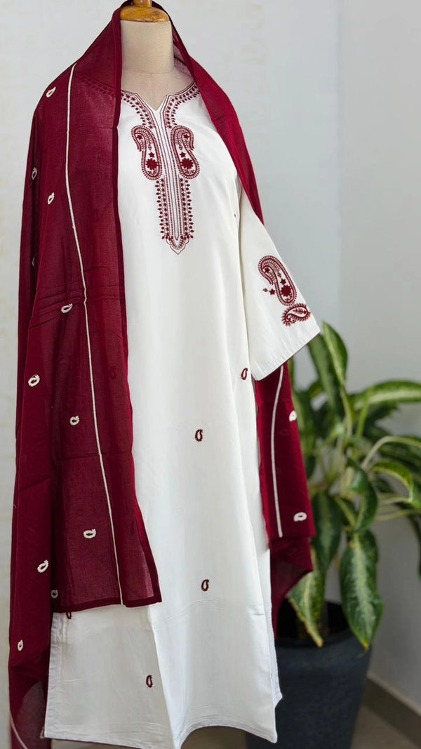 ✨ Premium Mul Cotton Embroidered Kurti Set ✨