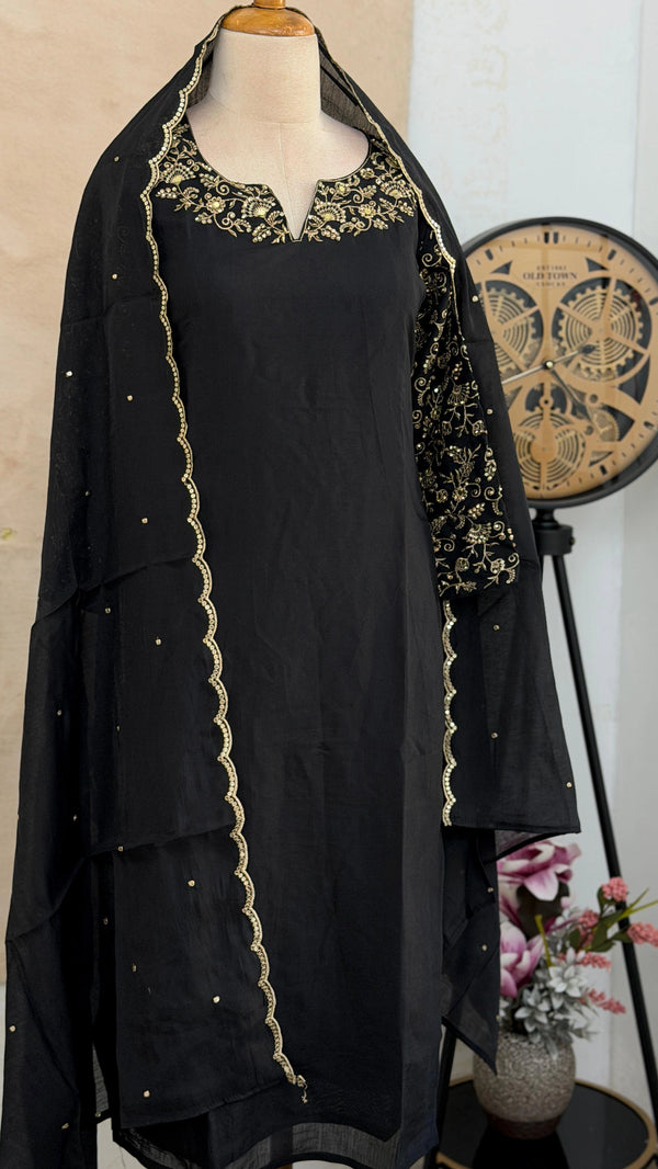 ✨ Glass Chanderi Embroidered Party Wear Kurti Set ✨