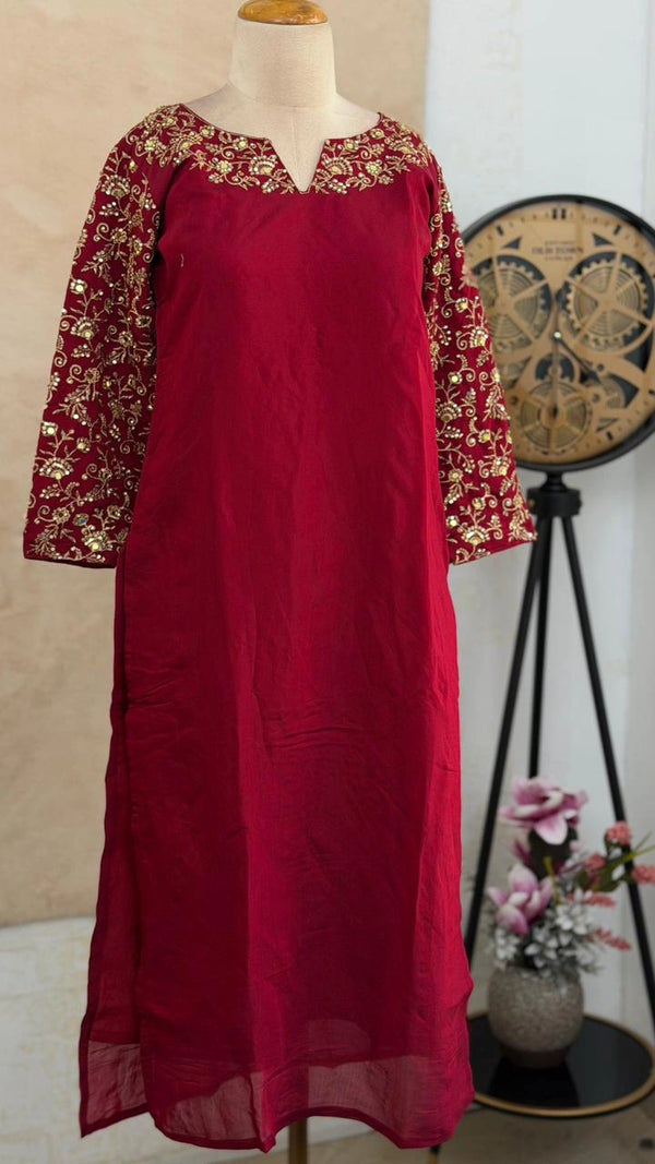 ✨ Glass Chanderi Embroidered Party Wear Kurti Set ✨