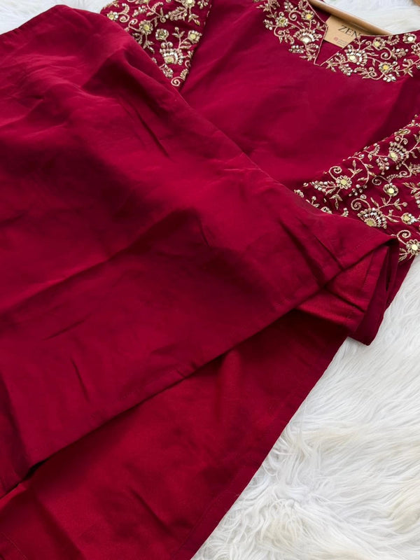 ✨ Glass Chanderi Embroidered Party Wear Kurti Set ✨