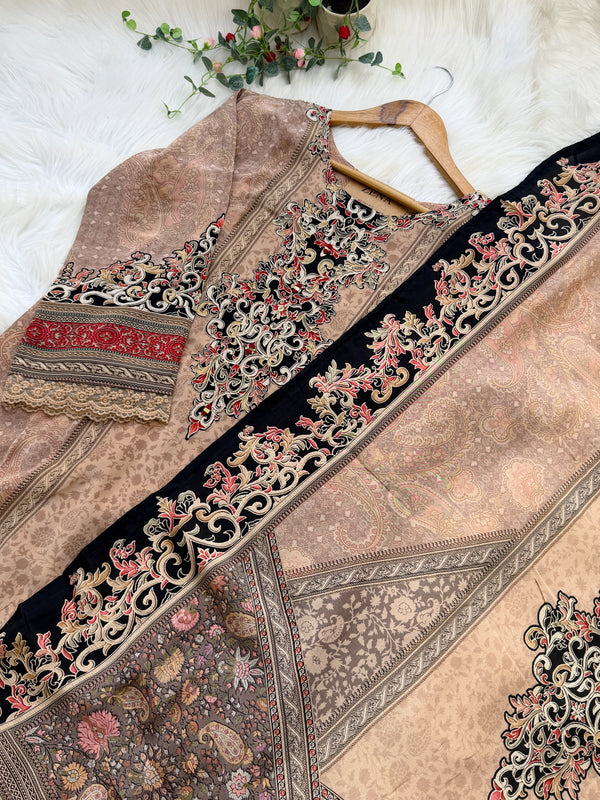 ✨ Pure Crepe Pakistani Suit ✨