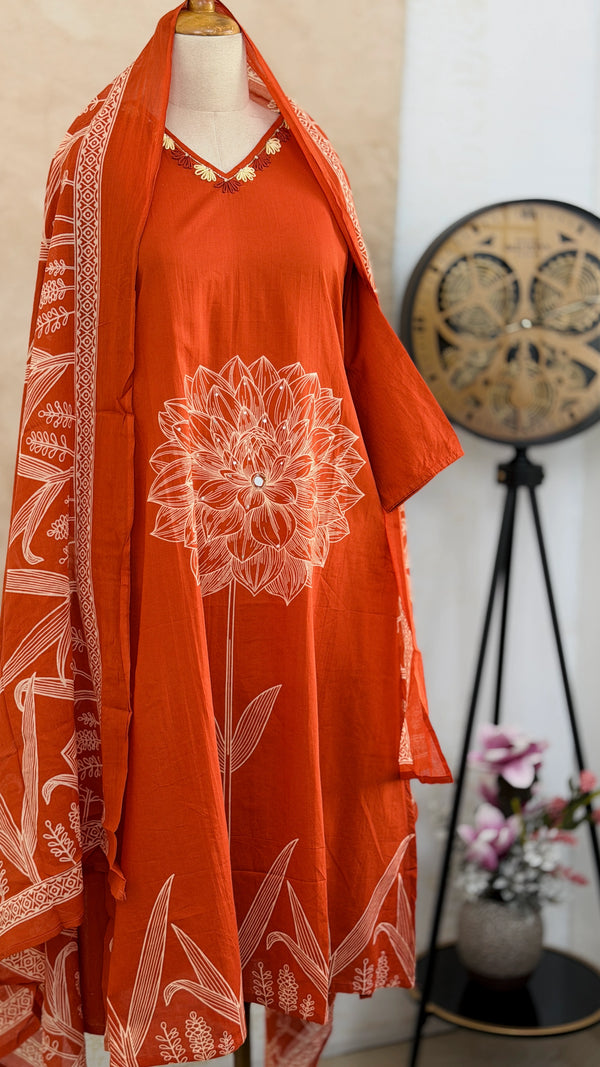 ✨ Pure Cotton Kurti Set with Thread Work Details ✨