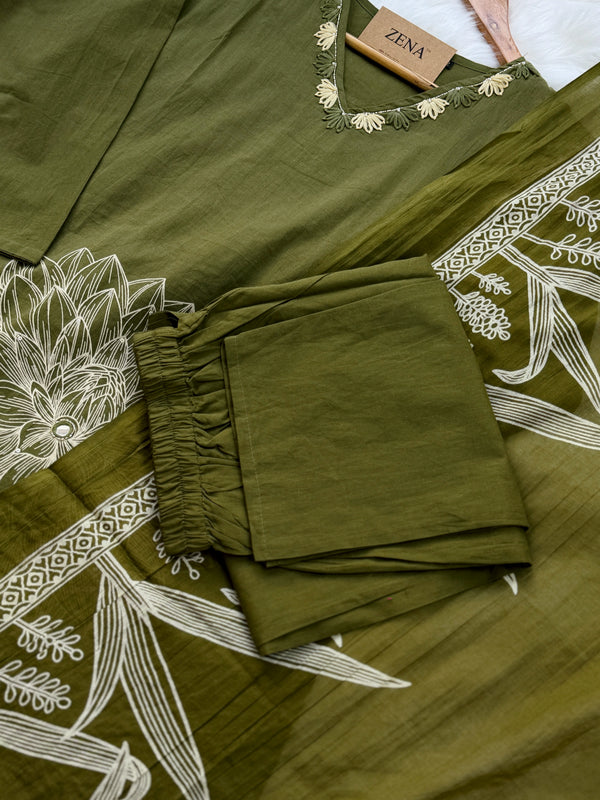 ✨ Pure Cotton Kurti Set with Thread Work Details ✨