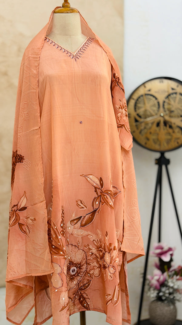 ✨ Mul Chanderi Hand Detailed V-Neck Kurti Set ✨