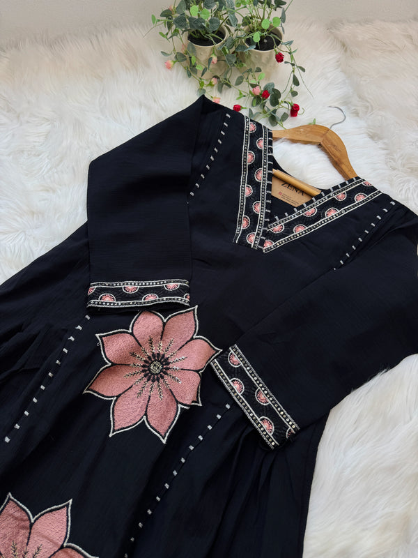 ✨ Imported Crush Silk Kurti Set with Appliqué Work ✨