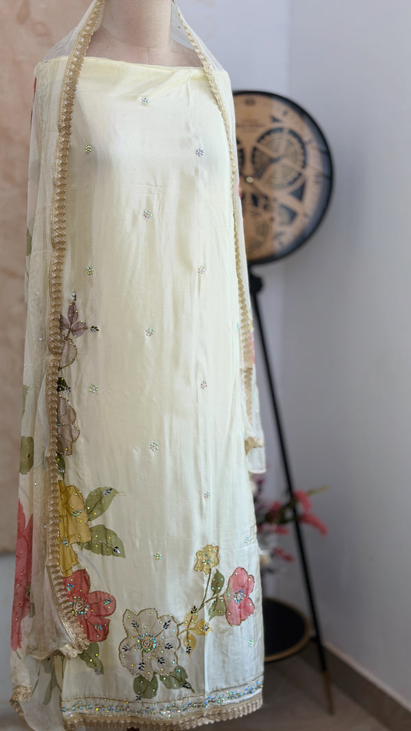✨ Premium Crepe Hand Detailed Unstitched Suit ✨