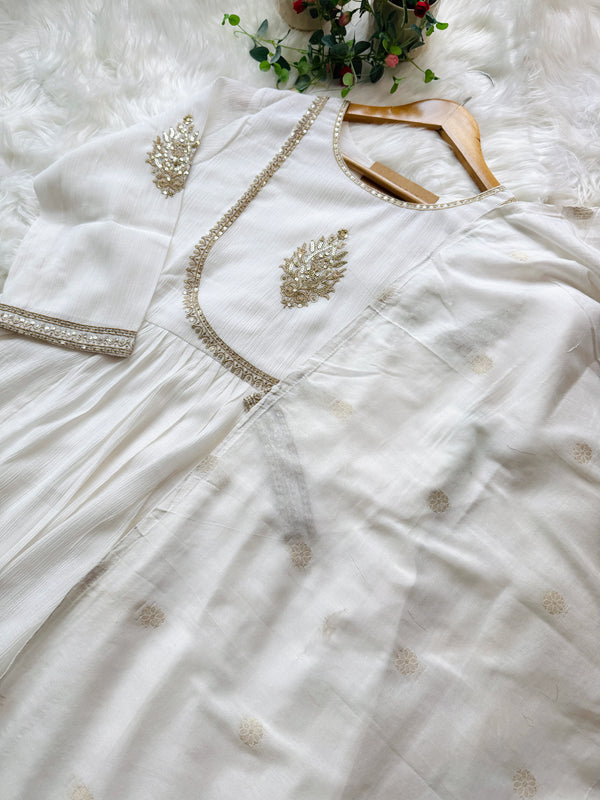 ✨ Chinnon Embroidered Anarkali Set ✨