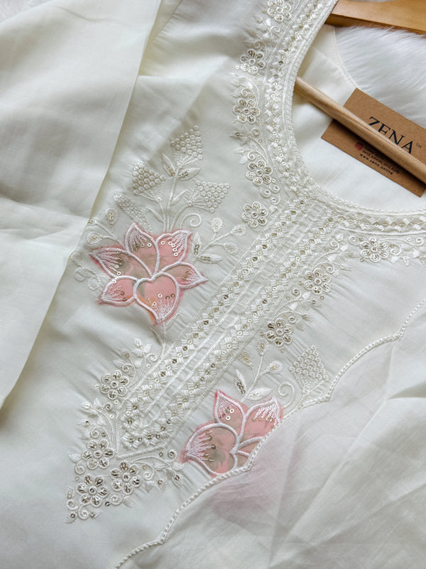 ✨ Glass Chanderi Embroidered Kurti Set ✨