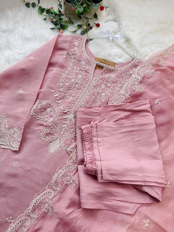 ✨ Premium Mul Chanderi Handwork Kurti Set ✨