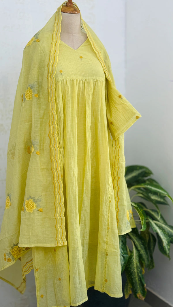 ✨ Premium Mul Chanderi Hand-Detailed Kurti Set ✨