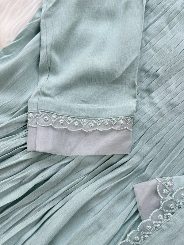 ✨ Ready-to-Wear Embroidered Anarkali Set ✨