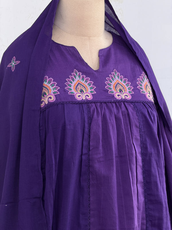 🌸 Pure Cotton Embroidered Anarkali Set 🌸