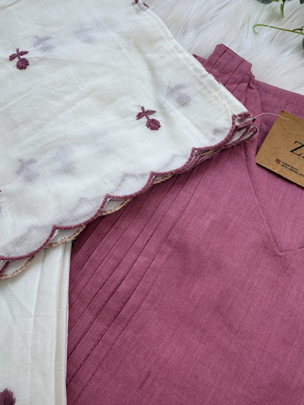 🌸 Pure Mul Cotton Embroidered Anarkali Set 🌸