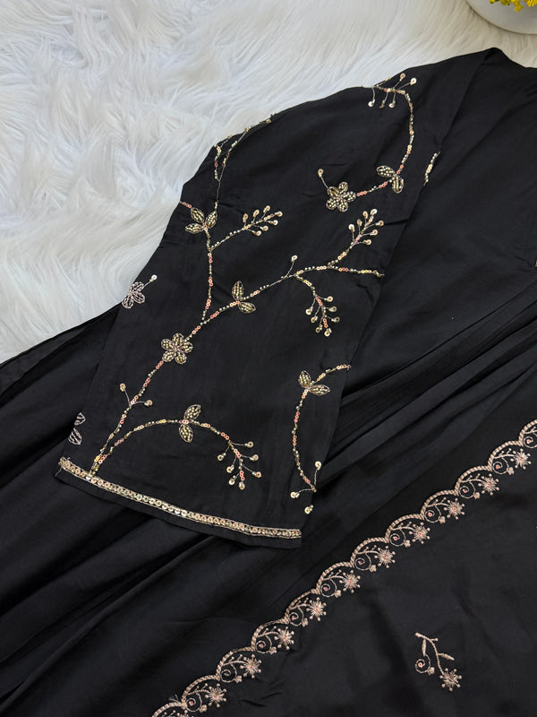 ✨ Premium Mul Cotton Hand-Detailed Anarkali Set ✨