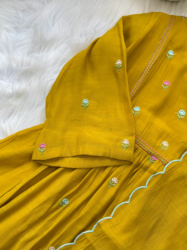 ✨ Glass Chanderi Anarkali Kurti Set – Top, Bottom & Dupatta ✨