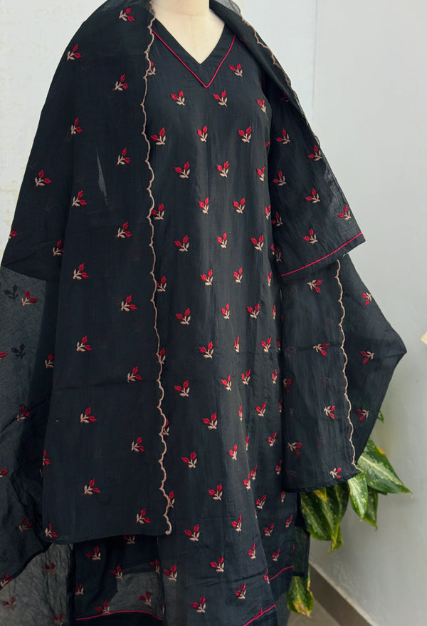 ✨ Pure Mul Chanderi Embroidered Anarkali Set ✨