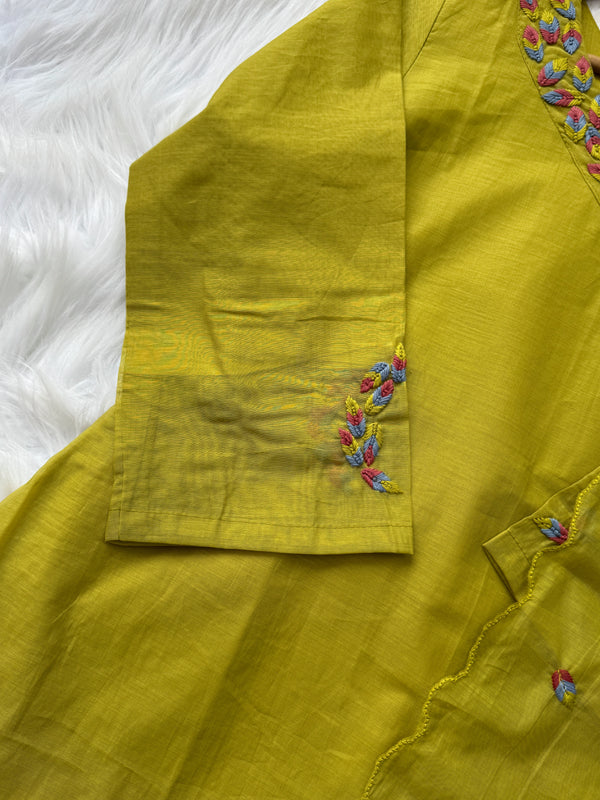 ✨ Premium Mul Chanderi Hand-Detailed Kurti Set ✨