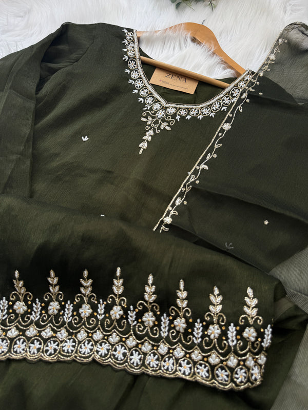 ✨ Chinnon Hand Work Party Wear Suit ✨