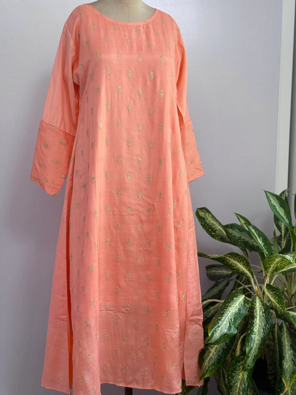 Muslin Hand Detailed A-Line Kurti Set – Elegant Festive Wear 🌿