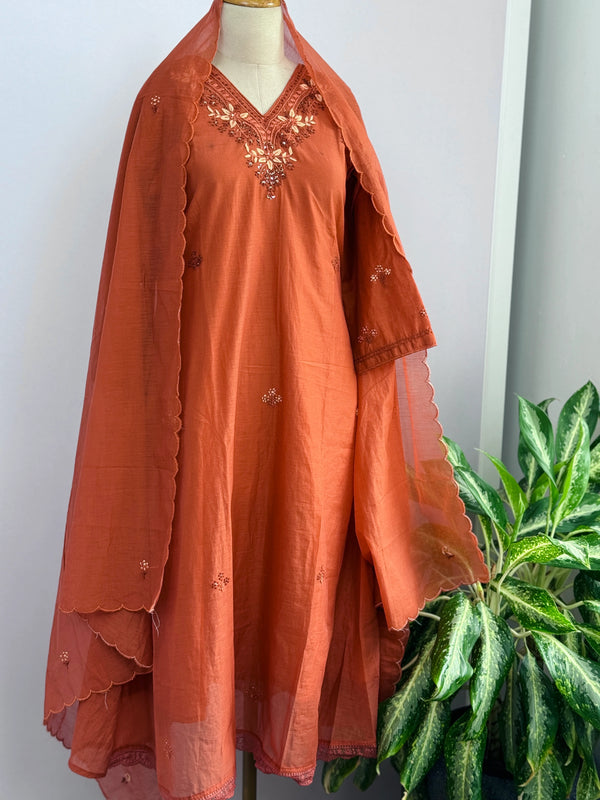 Pure Mul Chanderi Handwork Kurti Set – Timeless Grace with Handcrafted Detailing