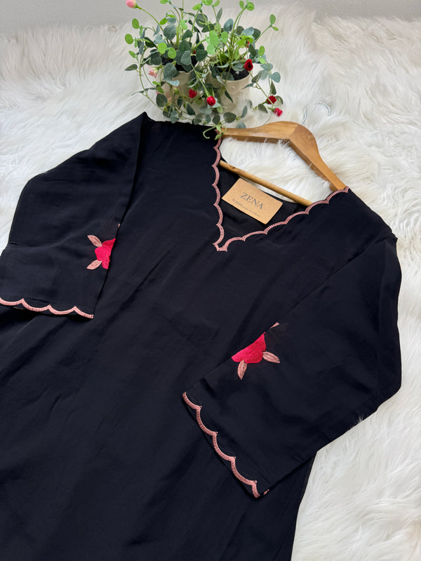 ✨ Glass Chanderi Embroidered Kurti Set ✨